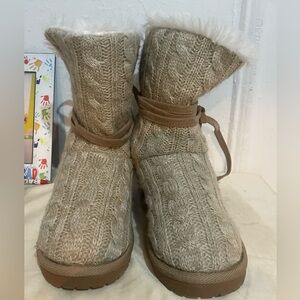 Muk Luks Cozy Tan Knit Women's Boots